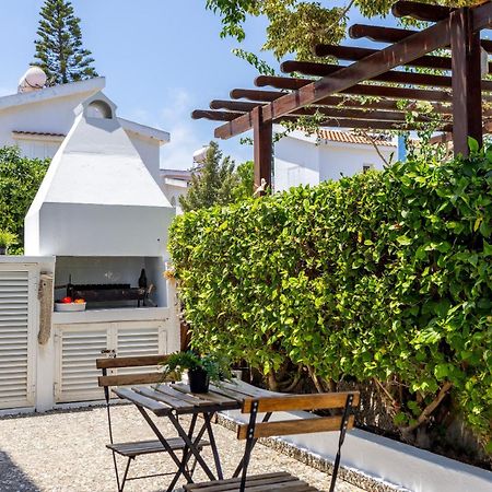 Protaras Nisia Seaside Villa ภายนอก รูปภาพ