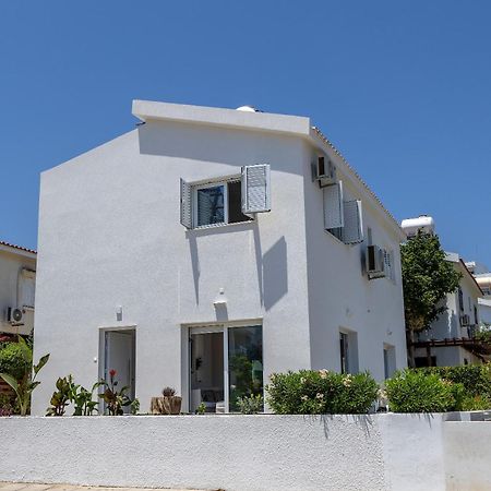 Protaras Nisia Seaside Villa ภายนอก รูปภาพ