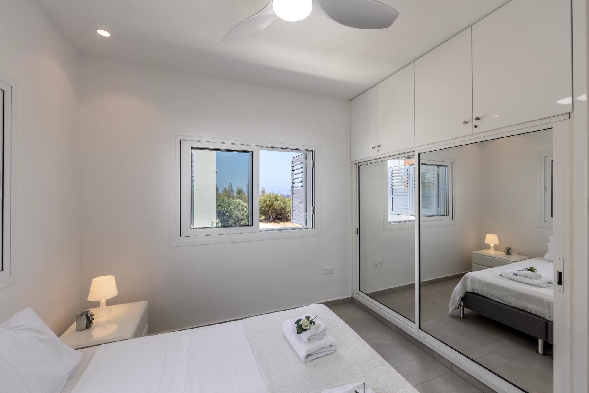 Protaras Nisia Seaside Villa ภายนอก รูปภาพ